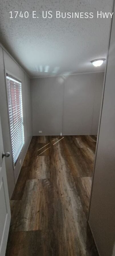 Foto del edificio - 1740 E US Business Hwy