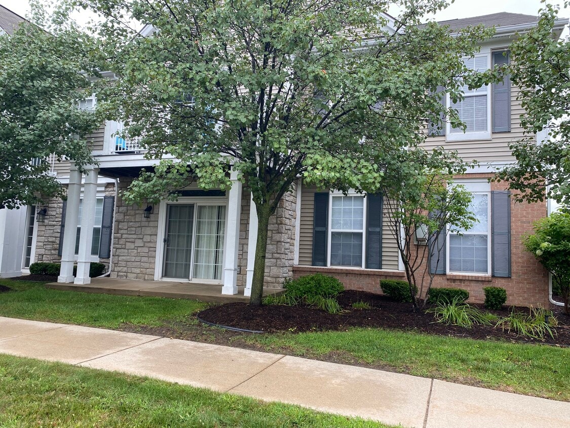 1075 Alameda Blvd Unit 1075, Troy, MI 48085 Condo for Rent in Troy