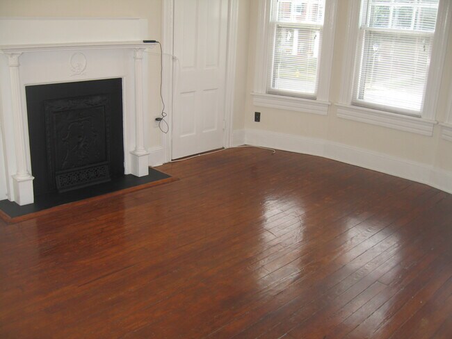 Building Photo - 1101 Manteo St