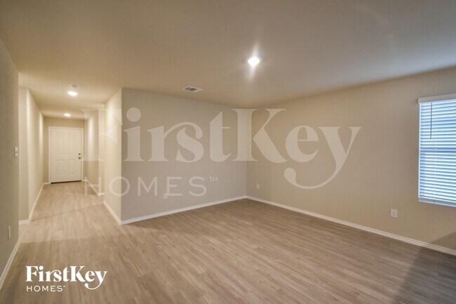 Building Photo - 10522 De Gonzalo Way