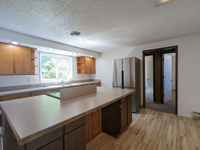 Foto del edificio - Nice 3-Bedroom, 1-Bath Duplex in Eugene!