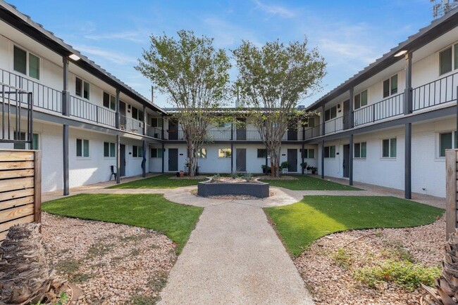 Foto del edificio - 7929 Gault St