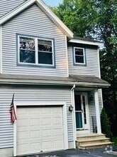 Building Photo - 116 Weatherstone Dr