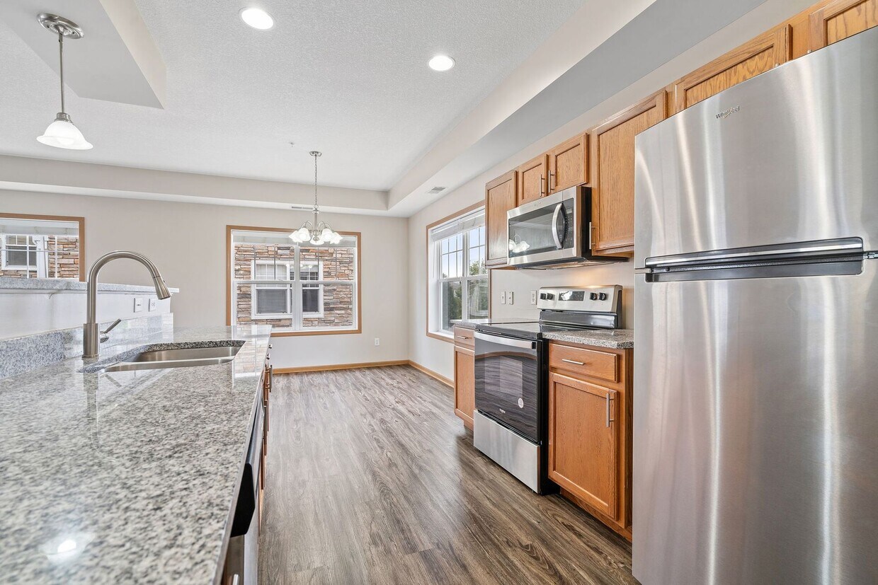 Foto principal - Regency Hill Apartments
