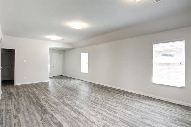 Building Photo - 5703 Plantation Forest Dr
