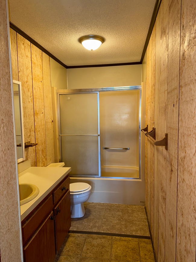 Building Photo - Oak Ridge Apartment