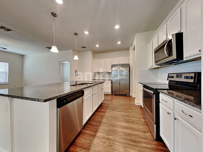 Building Photo - 974 Sunny Stroll Dr