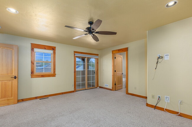 Building Photo - 102 Via Tuscana