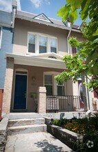 Building Photo - 1005 Kenyon St NW