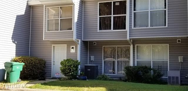 Primary Photo - 3 br, 2.5 bath Townhome - 186 Governors Dr