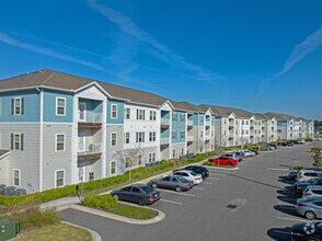 Building Photo - Argyle Lake at Oakleaf Town Center