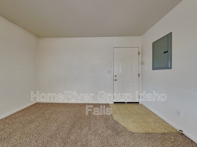 Building Photo - 3358 Briar Creek Ln