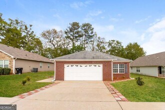 Building Photo - 10944 Big Sky Dr