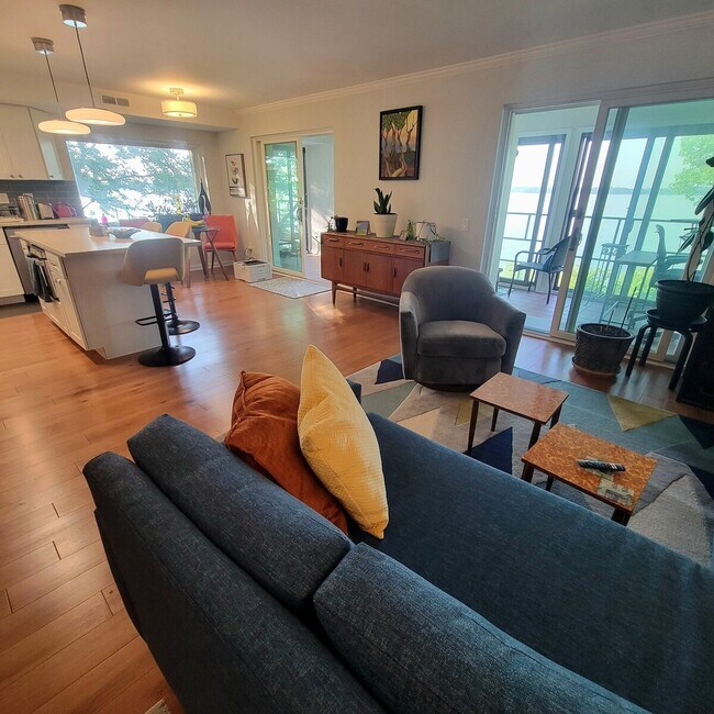 Foto del edificio - 1029 Spaight St
