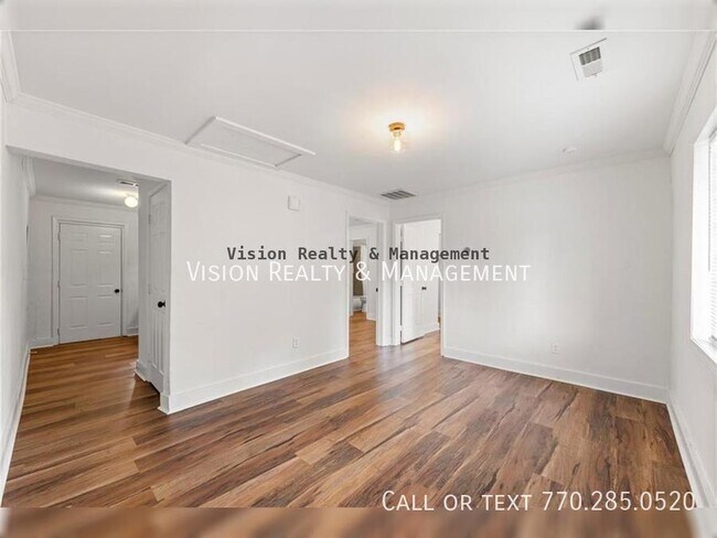 Foto del edificio - 1016 Linam Ave SE