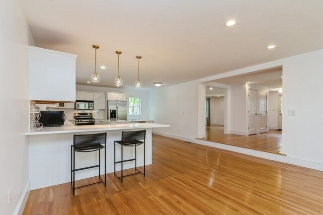 Building Photo - 37 Philbrick Rd