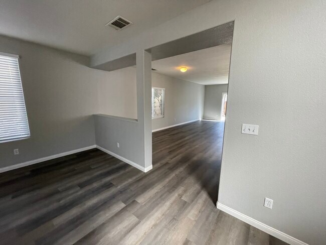 Building Photo - 168 Gibson Ave