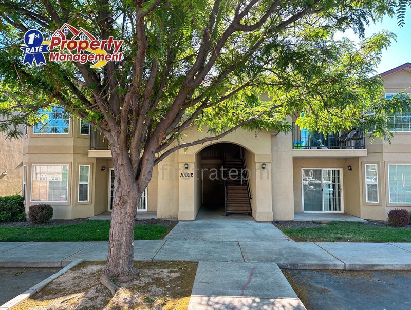 Foto principal - 10174 W Garverdale Ln