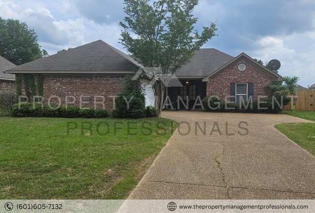 Foto del edificio - 121 Cherry Laurel Cir