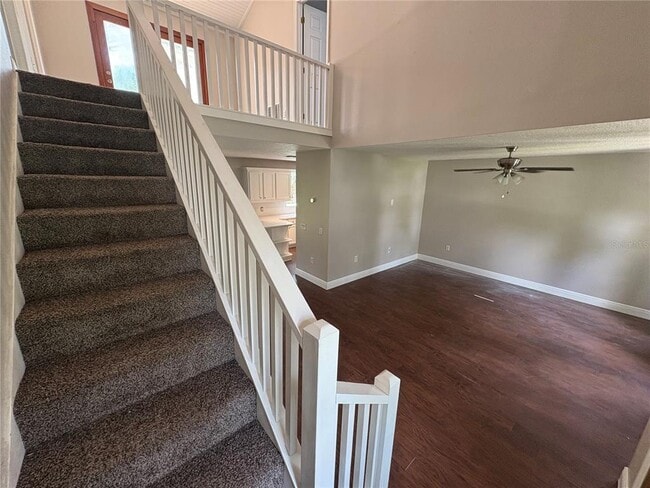 Building Photo - 411 S Cobble Ct
