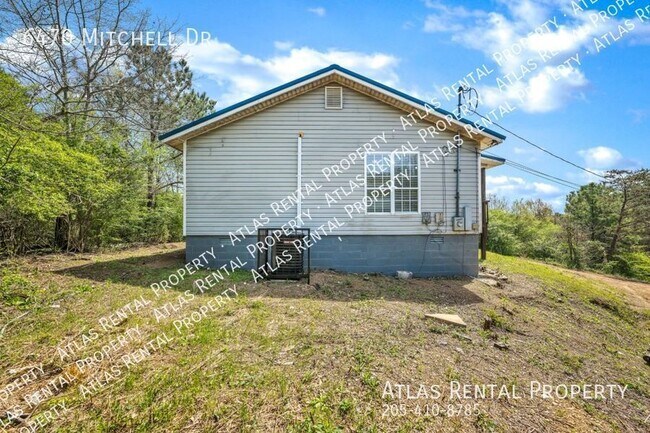 Building Photo - 6470 Mitchell Dr
