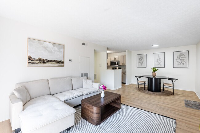 Foto del edificio - 8567 Daly Rd
