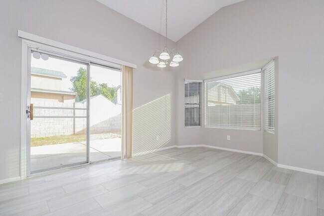 Building Photo - 17909 N 88th Dr