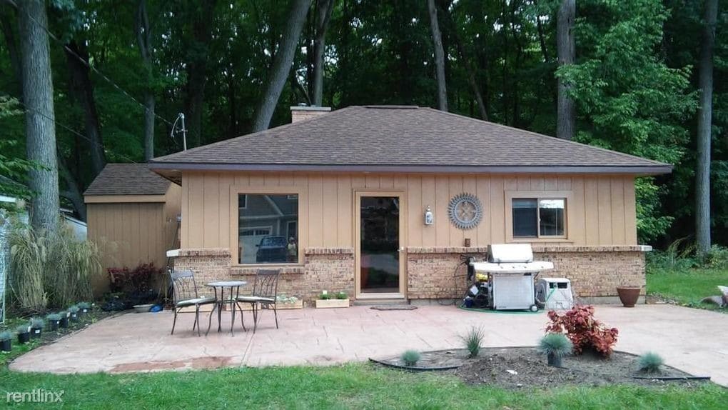 Primary Photo - 2020 Archwood Dr