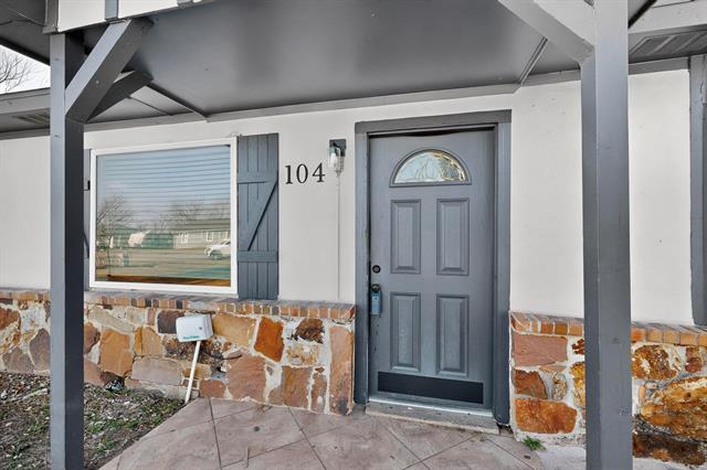 Building Photo - 104 Maxwell Rd