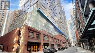 Building Photo - 15 Mercer St