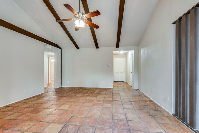 Building Photo - Charming 3BD Home in Euless