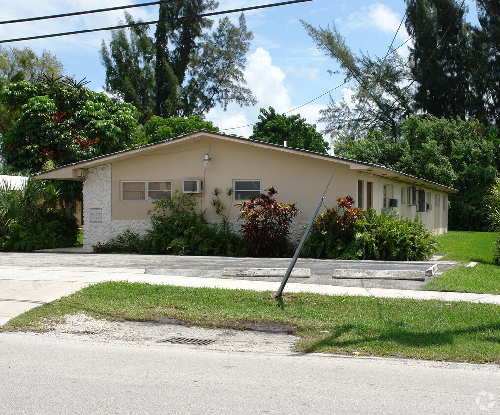 Primary Photo - 14155 NE 3rd Ct
