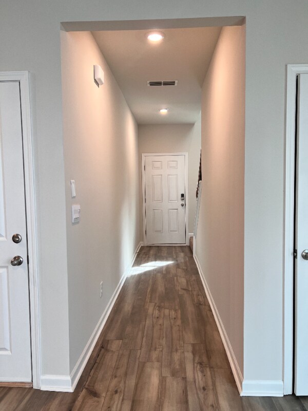 Foto del edificio - 238 Wells Cir