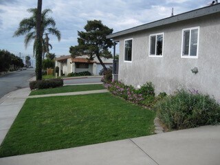 Foto del edificio - Beautiful Three Bedroom One and half Bath ...
