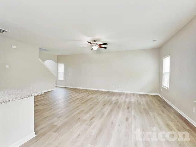 Foto del edificio - 3225 Ainsley Woods Dr