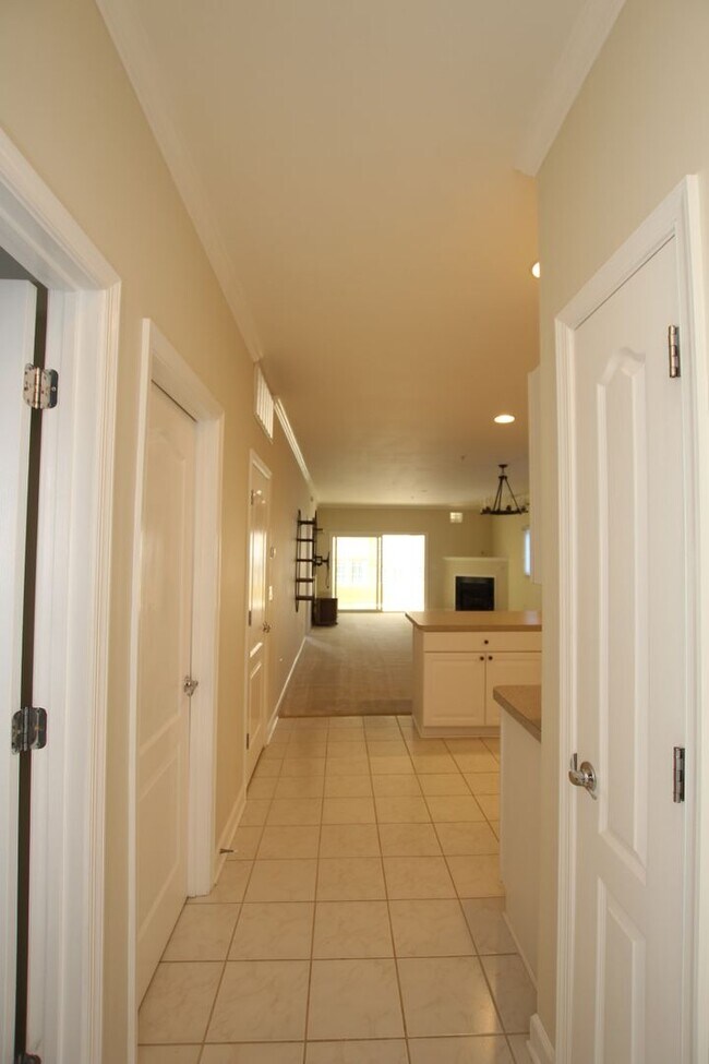 Building Photo - Excellent condo in Lewes located just off ...