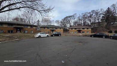 Building Photo - 4550 Madison St NE