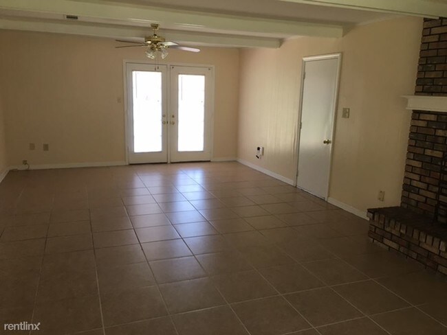 Foto del edificio - 3 br, 2 bath House - 2409 E Birch Dr