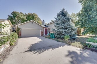 Building Photo - 4 bed, 2 bath Home in Central Fort Collins