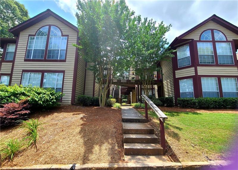 Primary Photo - 1316 Red Deer Way