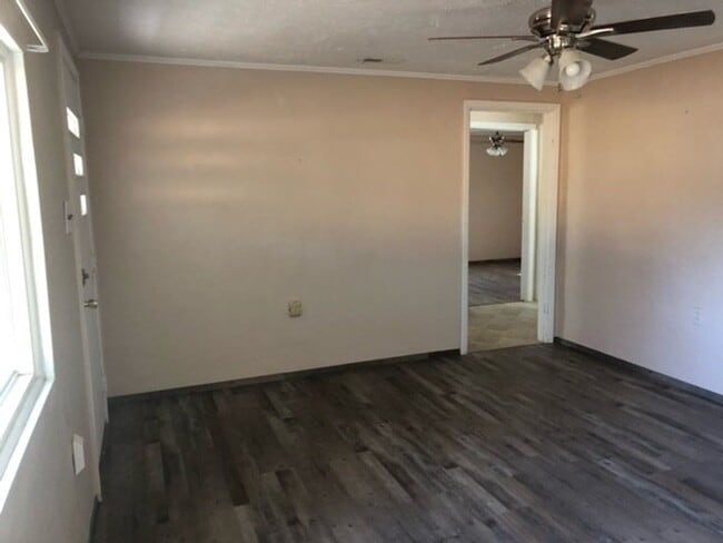 Foto del edificio - 115 Nancy Drive Rd