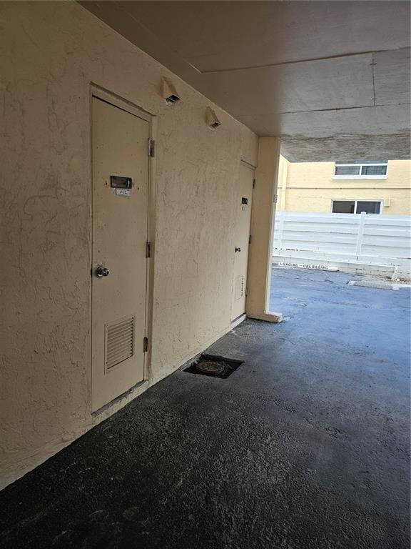 Foto del edificio - 1255 Tarpon Center Dr