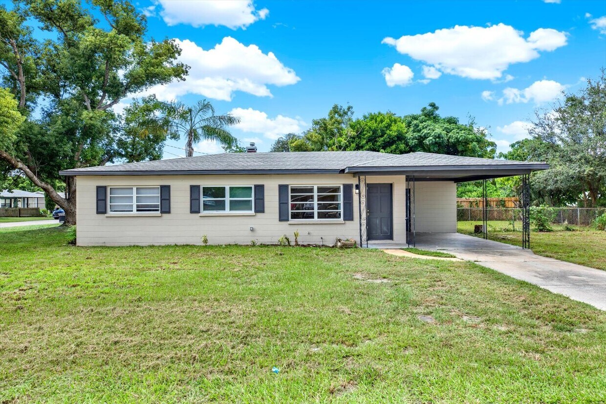 Foto principal - 1535 Arthur Blvd