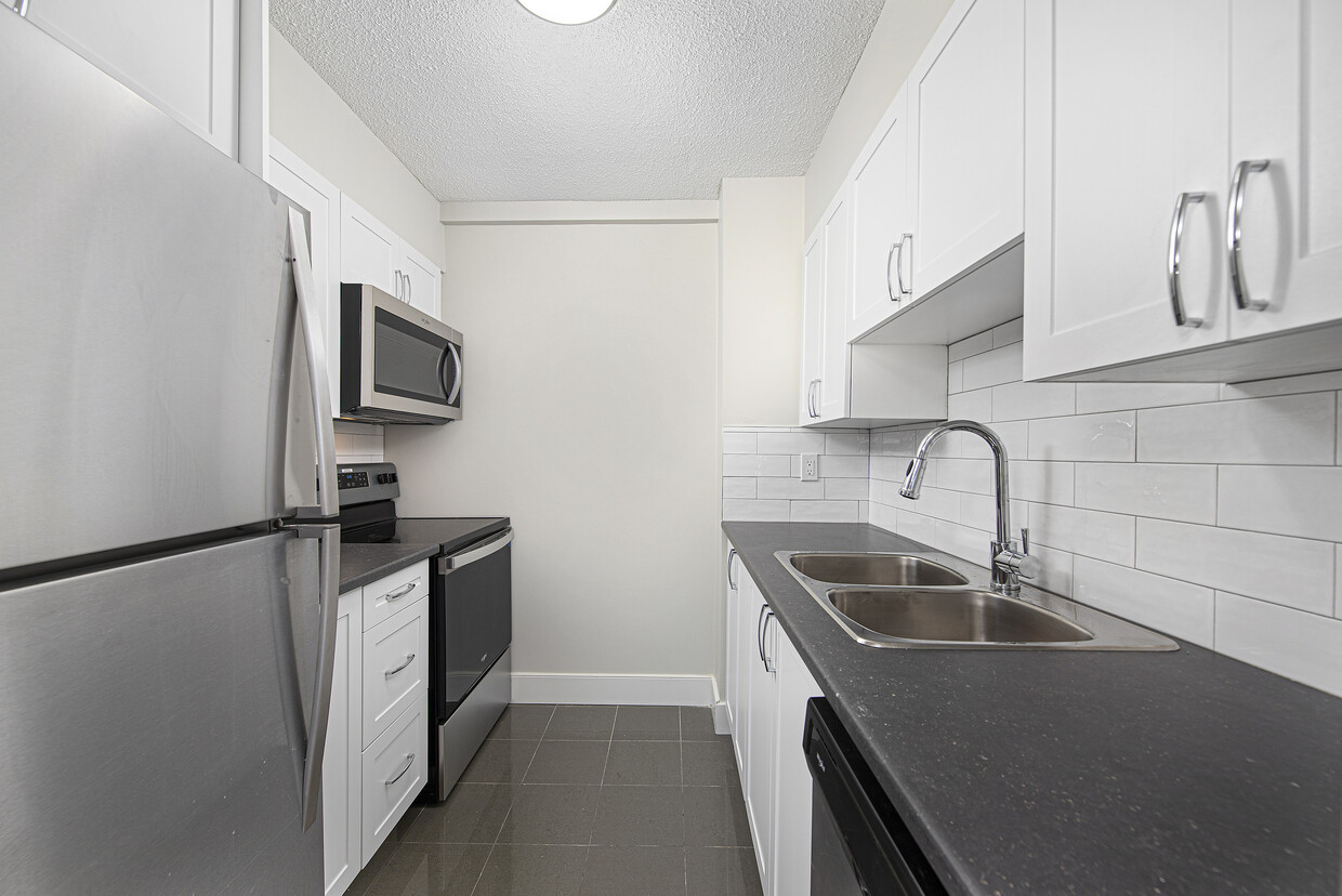 Photo principale - 5600 Sheppard Ave