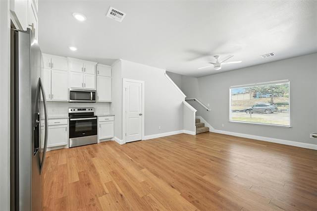 Building Photo - 986 S 6th Ave