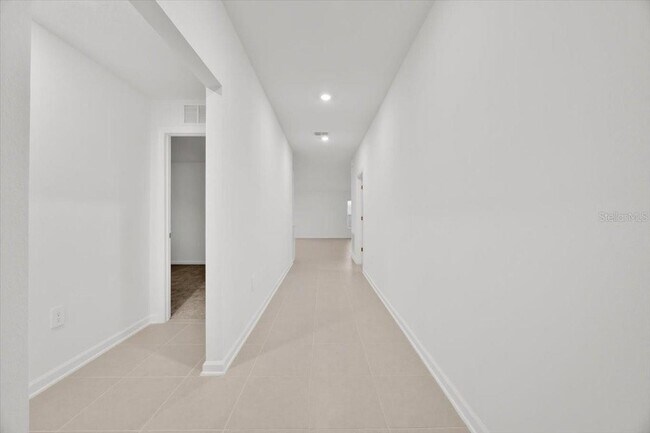 Foto del edificio - 2398 McKinley Dr