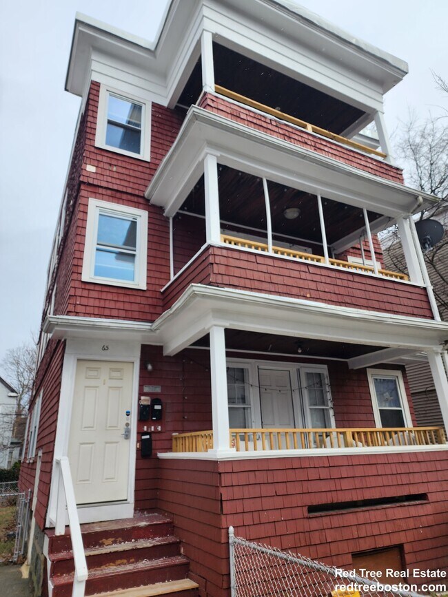 Building Photo - 65 Saxton St
