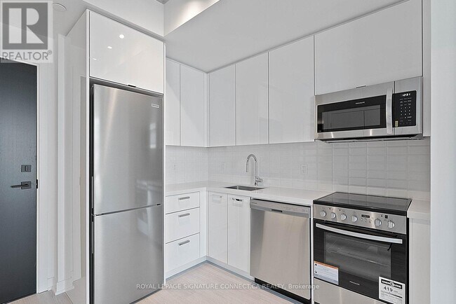 Photo du bâtiment - 284 King St E