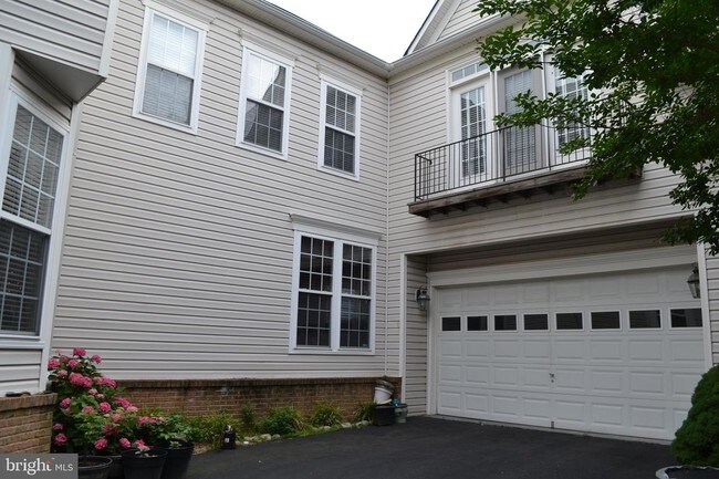 Foto del edificio - 21527 Overland Park Dr