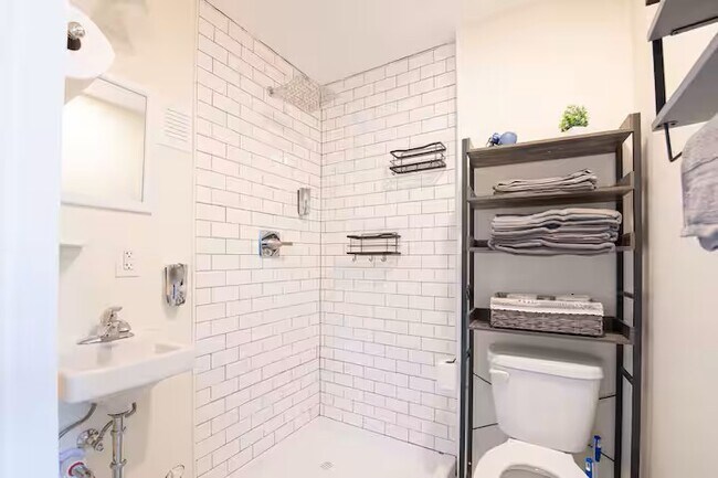 Building Photo - The Cozy Corner